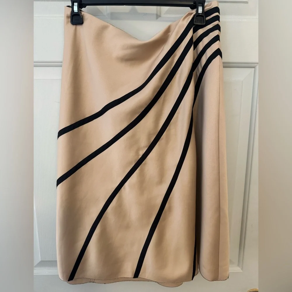 White House Black Market Tan and Black Midi Skirt size 10